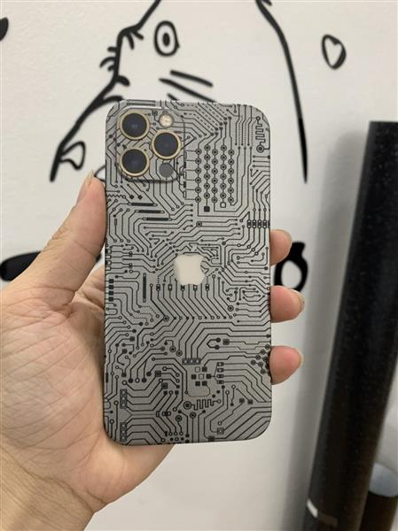 Ảnh đại diện sản phẩm Dán Skin Điện Thoại Iphone Vân Nổi 3M Grey Electric ( Mạch Điện Xám)