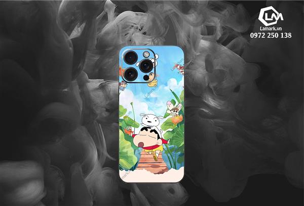 Ảnh đại diện sản phẩm Skin Iphone Shin Cậu Bé Bút Chì 02