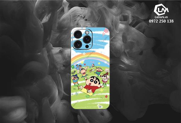 Ảnh đại diện sản phẩm Skin Iphone Shin Cậu Bé Bút Chì 05