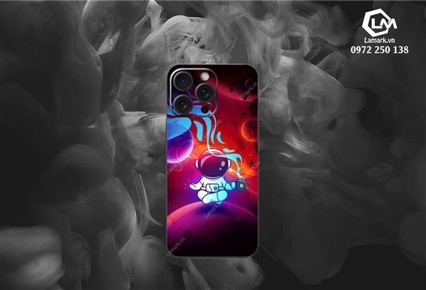 Ảnh đại diện sản phẩm Skin Iphone Phi Hành Gia 13